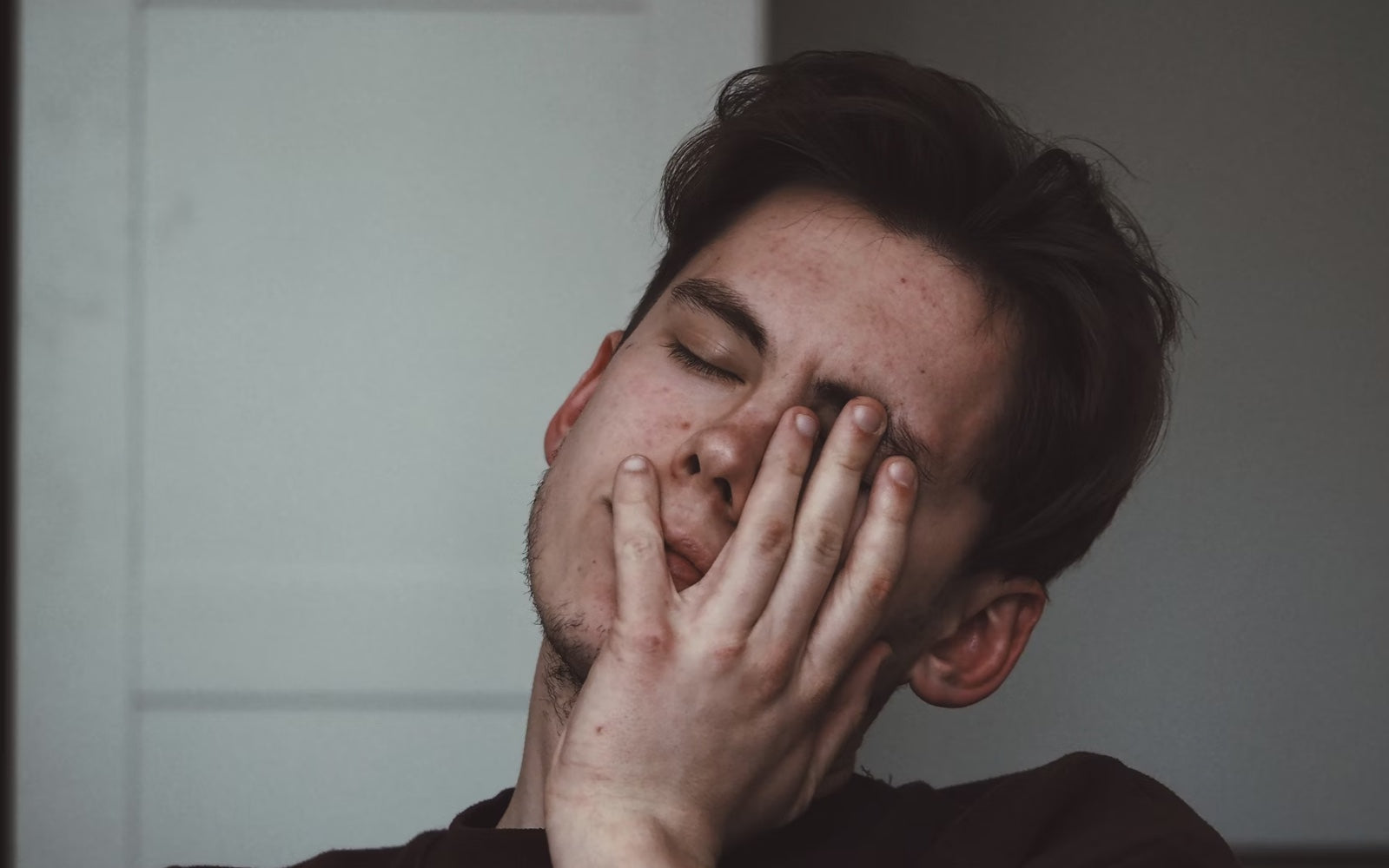 Tichý zabijak: Ako rušivý hluk ničí tvoje zdravie, spánok a sústredenie